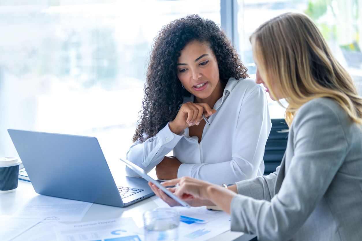 Business colleagues having a conversation